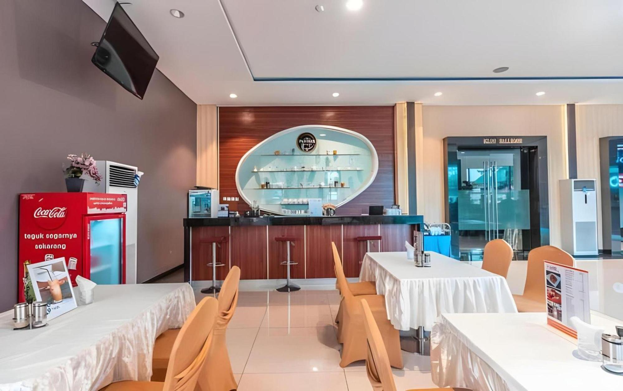 Vaccinated Staff - Collection O 26 Hotel Igloo Bekasi Exterior foto