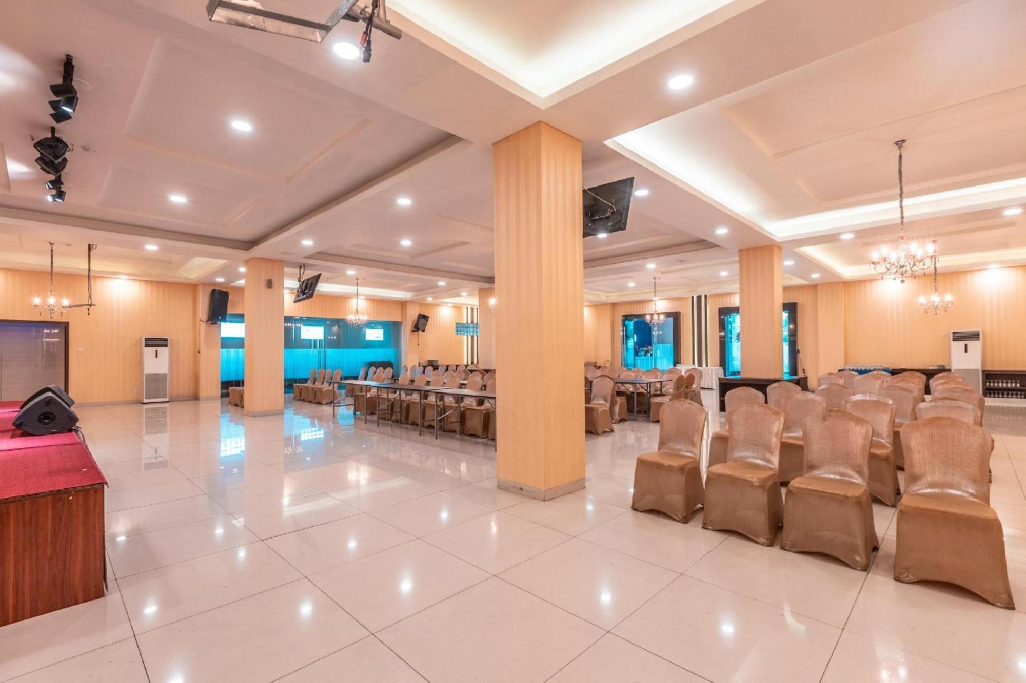 Vaccinated Staff - Collection O 26 Hotel Igloo Bekasi Exterior foto